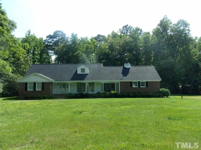 411 E  2nd St, Kenly, NC 27542