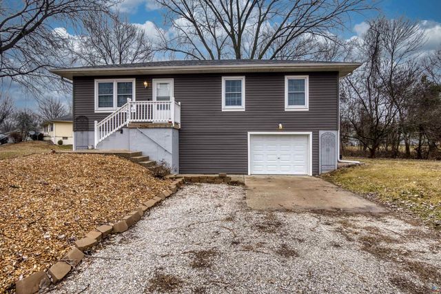 1602 S  Water St, Clinton, MO 64735