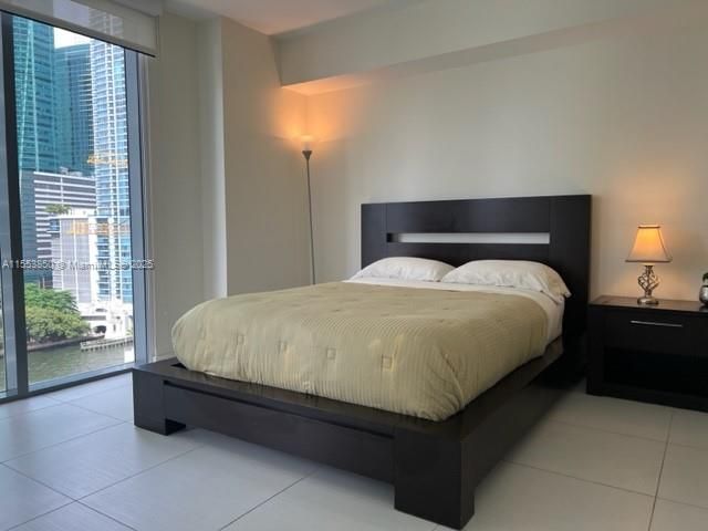 31 SE 6th St #1606, Miami, FL 33131