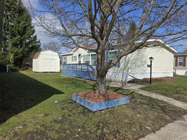 7066 Carson Dr #398, Romulus, MI 48174