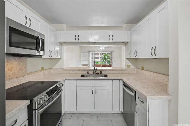 1080 Ala Napunani St #419, Honolulu, HI 96818