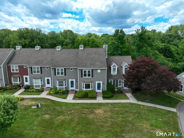 214 Georgetown Drive #214, Glastonbury, CT 06033