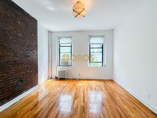 324 E  13th St #15, New York, NY 10003