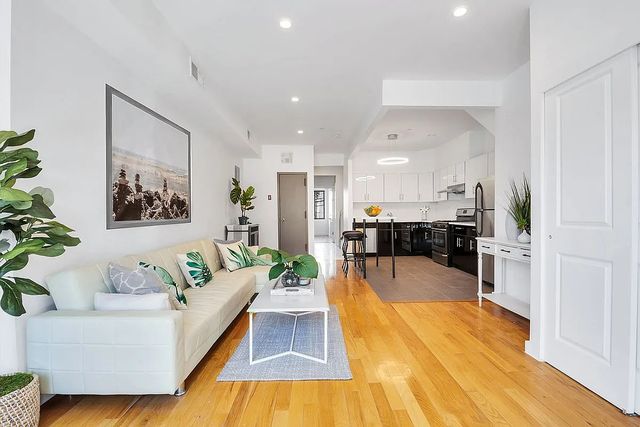 119 Pulaski St #2, Brooklyn, NY 11206