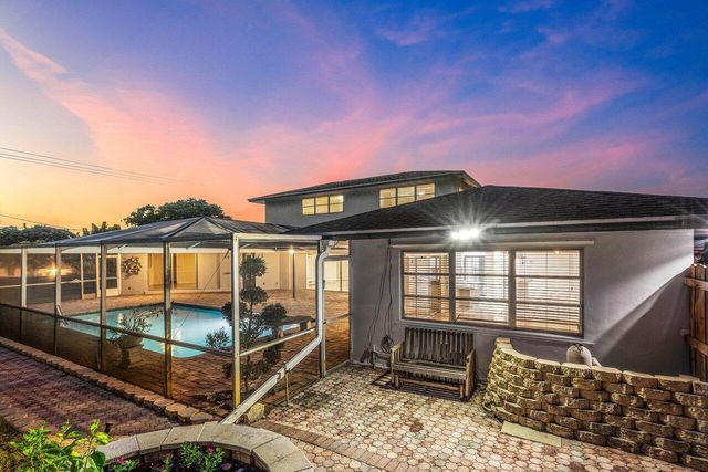 620 Mission Hill Road, Boynton Beach, FL 33435
