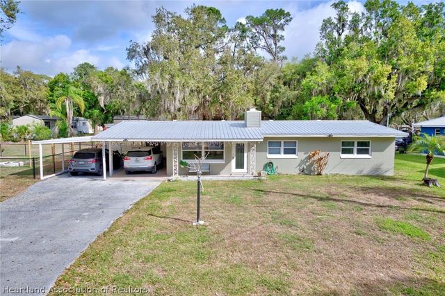 1608 Noble Fir St, Lake Placid, FL 33852