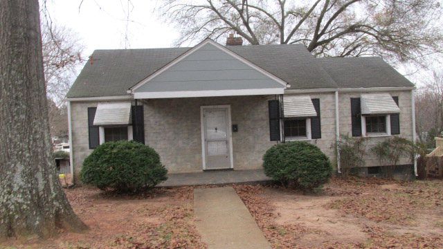 709 Cedar Ave, South Boston, VA 24592