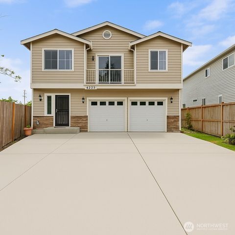 4223 S Cloverdale Street, Seattle, WA 98118