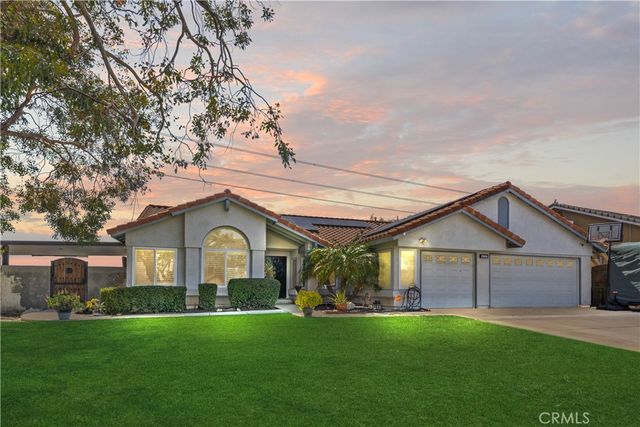 3906 N  Flame Tree Ave, Rialto, CA 92377