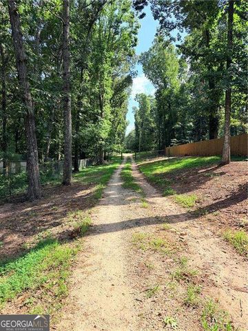 6394 Shore Dr, Douglasville, GA 30135