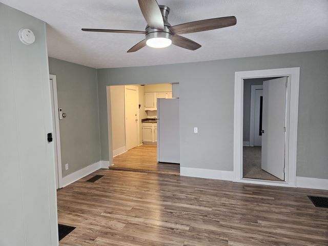 308 Franklin St #4, Grand Haven, MI 49417