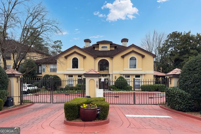 3777 Peachtree Rd   NE, Brookhaven, GA 30319
