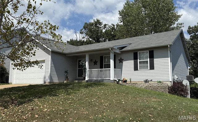 2115 Birchwood Dr, Barnhart, MO 63012