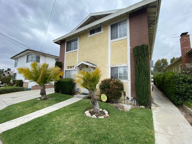 12327 Beverly Blvd #C3, Whittier, CA 90601