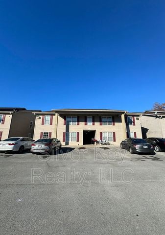 250 Willow Creek Dr #1, Madisonville, TN 37354