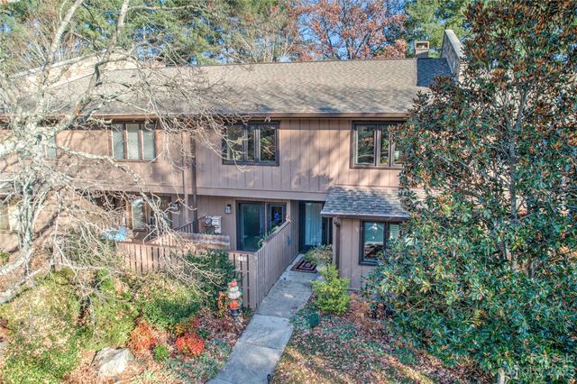 468 Crowfields Dr, Asheville, NC 28803