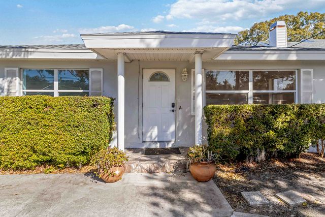 14863 Sunset Dr, Largo, FL 33774