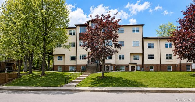 7 Stropkov Court #104, Monroe, NY 10950