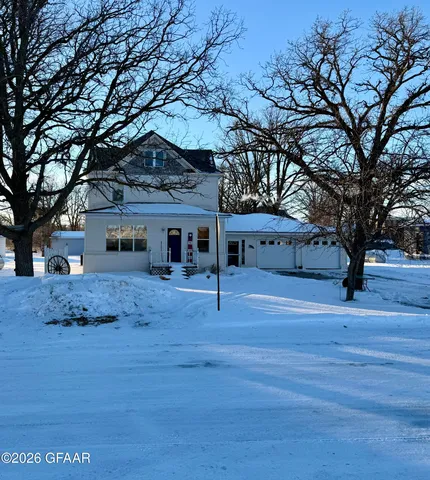 207 2nd St, Newfolden, MN 56738