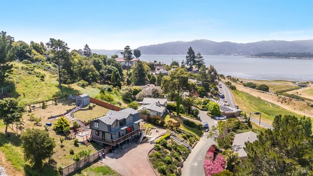 202 Trestle Glen Ter, Belvedere Tiburon, CA 94920