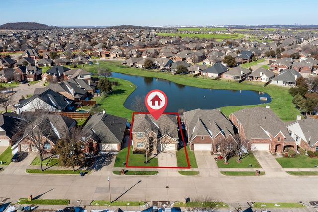 5712 Meadowglen Dr, Denton, TX 76205