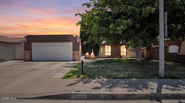44008 Raysack Ave, Lancaster, CA 93535