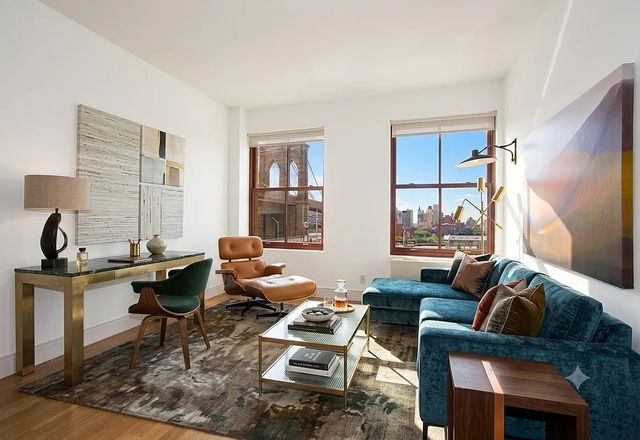254 Front St #3C, New York, NY 10038