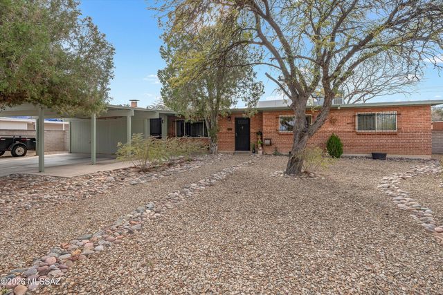 2701 N  Arcadia Ave, Tucson, AZ 85712