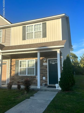 600 Ebb Tide Lane, Sneads Ferry, NC 28460