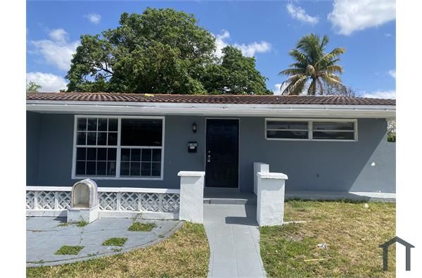 8301 NW 25th Ct, Fort Lauderdale, FL 33322
