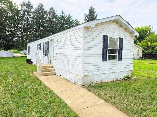 230 Whittlesey Ave #10, Norwalk, OH 44857