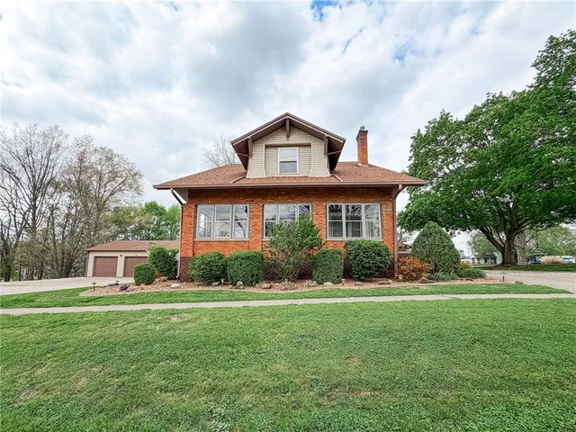 412 E  Cumberland St, Martinsville, IL 62442