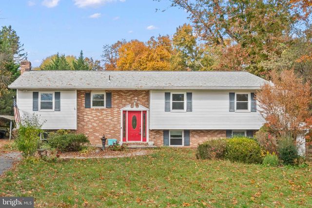 3000 Flag Marsh Rd, Mount Airy, MD 21771