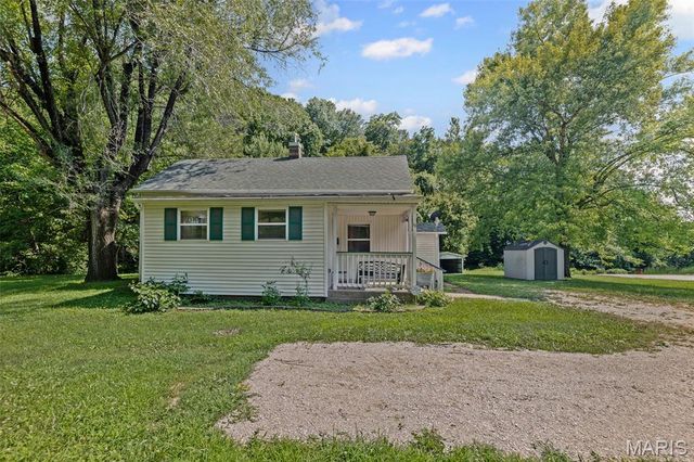 18 Henry St, Prairie Du Rocher, IL 62277