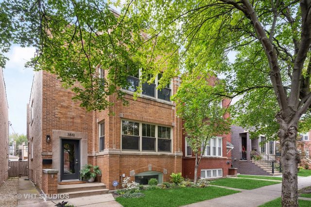 3510 N  Oakley Ave, Chicago, IL 60618
