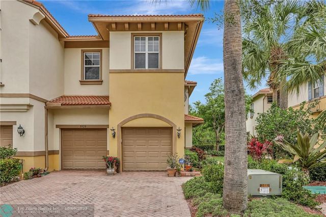 5928 NW 117th Dr, Coral Springs, FL 33076