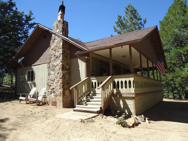 709 Boiling Springs Rd, Pine Valley, CA 91962