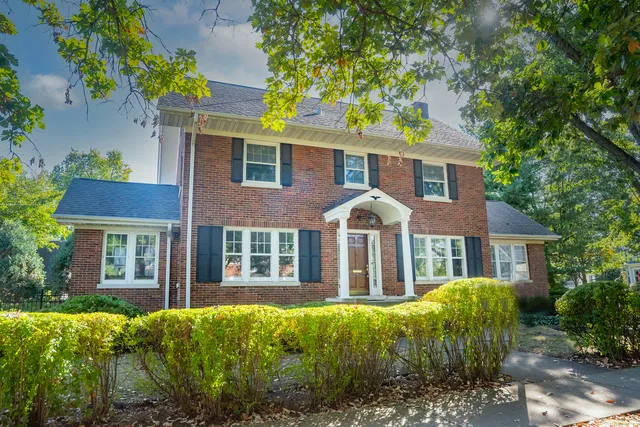 518 W  Cossitt Ave, La Grange, IL 60525