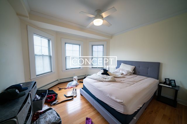 219 Commonwealth Ave  #14, Chestnut Hill, MA 02467