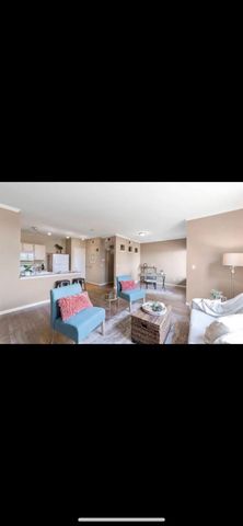 701 Gibson Dr #1023, Roseville, CA 95678