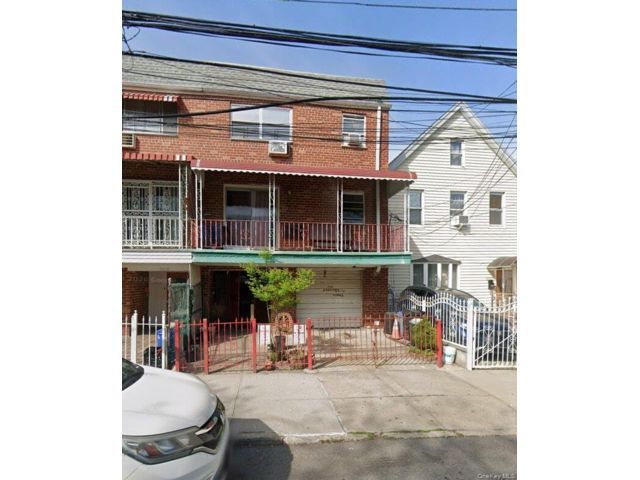 58-33 Van Cleef St #2F, Corona, NY 11368