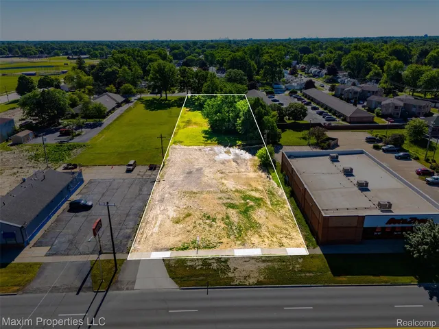 6248 Middlebelt Rd, Garden City, MI 48135