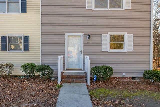 1149 Glendale Dr, Greensboro, NC 27406