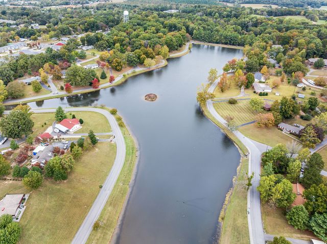 108 Lake Valley Rd, Dickson, TN 37055