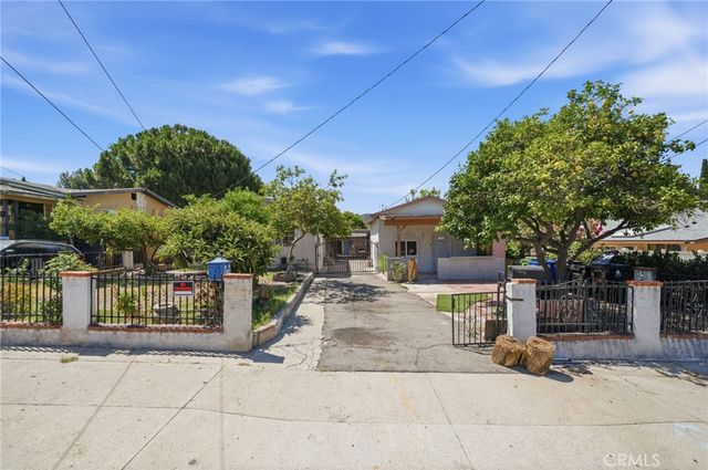 7914 Hillrose St, Sunland, CA 91040
