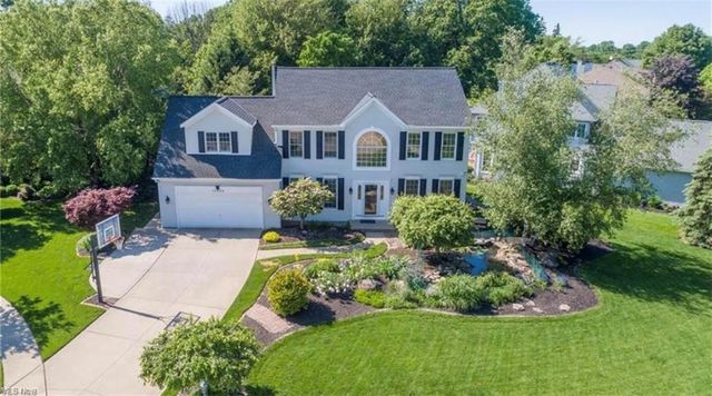 17834 Princeton Cir, Strongsville, OH 44136