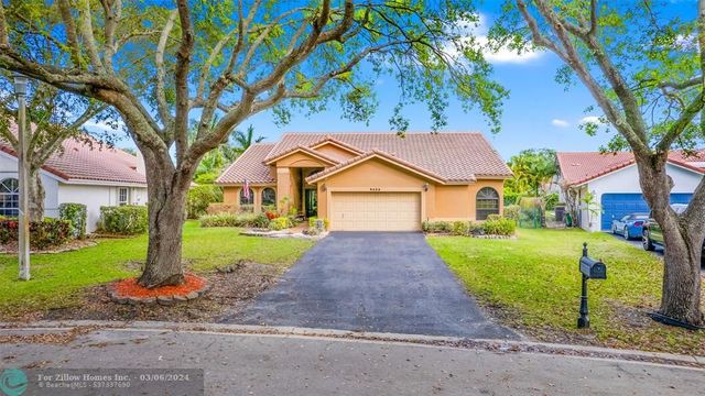 9653 NW 49th Pl, Coral Springs, FL 33076