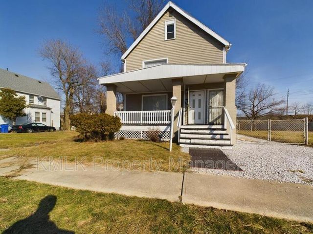 469 Arbor Rd, Cleveland, OH 44108