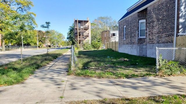 6601 S  Champlain Ave, Chicago, IL 60637