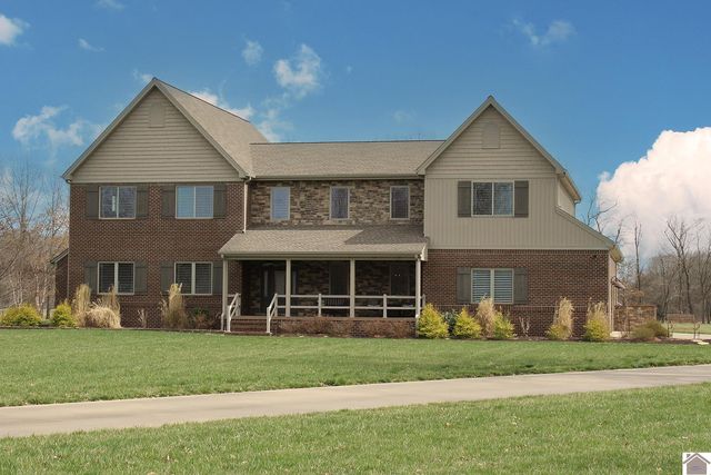 68 Bridlewood Dr, Murray, KY 42071
